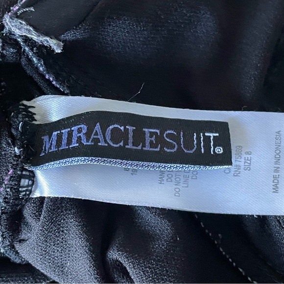 New! MiracleSuit one piece ruched floral Swimsuit 35106 - Picture 10 of 10